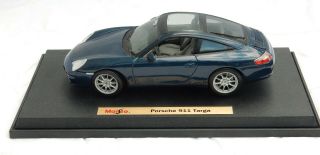Maisto Porsche 911 Targa 1:18 Scale Die Cast Midnight Blue On Display Stand