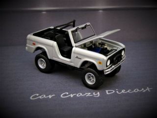 1966 - 1977 Ford Bronco 4x4 1st Gen Off Road 1/64 Diorama Model / Collectible