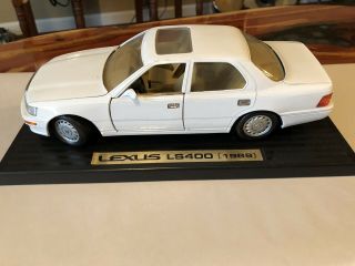 Road Tough 1/18 1989 Lexus Ls 400 1989 Die - Cast Car