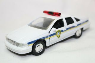 Road Champs 1:43 Scale 1996 Chevrolet Caprice Mamaroneck Ny Police - Loose