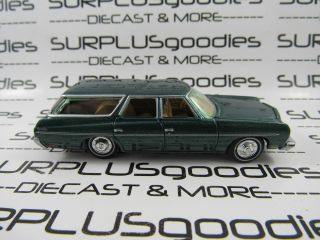 Johnny Lightning 1:64 Scale LOOSE Green 1973 CHEVROLET CAPRICE Station Wagon 4