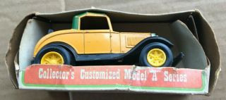 Vtg.  Tootsietoy Classic Series Model A Ford Roadster Yellow