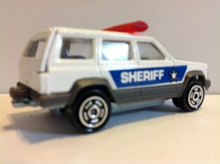 1/64 scale JEEP CHEROKEE XJ Sheriff car package pull Majorette 4