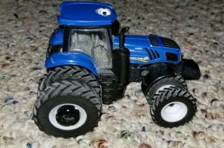 Ertl Holland Tractor 1:64 T8 390 Blue Toy Collectible