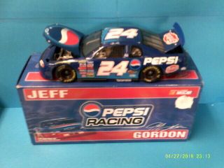 1999 1/24 24 Jeff Gordon Pepsi C/w/c Action