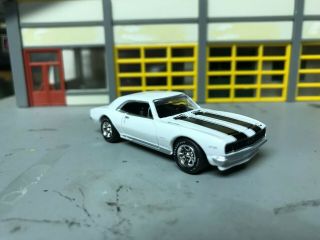 1/64 1967 Chevy Camaro Rs/ White/blk Int/350 4 Speed/rubber Goodyear Tires