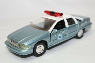 Road Champs 1:43 Scale 1993 Chevrolet Caprice Newbury Ny Police - Loose