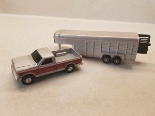 Ertl Ford Pickup And Trailer 1/64 Scale