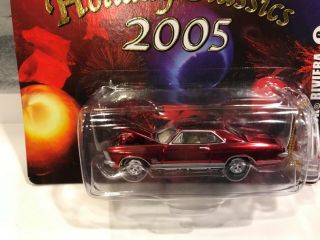 Johnny Lightning 1965 Buick Riviera Holiday Classics 2005 Wow