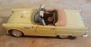 1955 Ford Thunderbird Yellow 1:24 Scale Diecast Model Ss7714