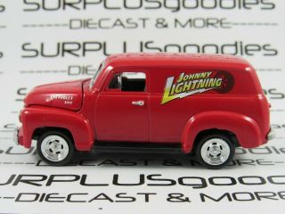 Johnny Lightning 1:64 Scale Loose Collectible 1950 Chevrolet 3100 Panel Van