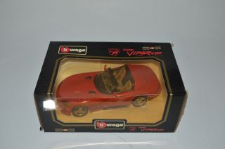 Bburago 1992 Dodge Viper Rt/10 Red Diecast Car 1:18 Scale