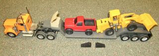 - Ray 1/32 Kenworth Semi With Low - Boy Trailer - Front End Loader And Truck