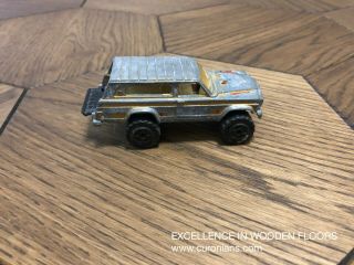 Majorette Jeep 4x4 Cherokee With Dog No.  236 Diecast Scale Model 1/64