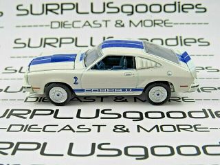 Greenlight 1:64 Loose Collectible White 1976 Ford Mustang Ii Cobra Diorama Car
