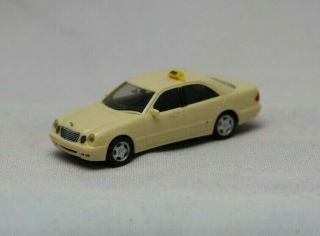 Herpa Germany Ho 1:87 Mercedes Benz E Class Taxi