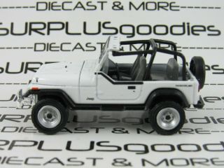 Greenlight 1:64 Loose Collectible White 1994 Jeep Classic Wrangler Yj Topless