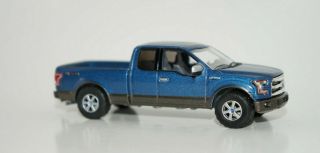 2016 Ford F - 150 Truck 4x4 W/ Tow Hitch Blue 1/64 Scale Diecast Greenlight