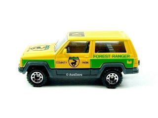 Matchbox / Jeep Cherokee (yellow) - No Packaging / Forest Ranger.
