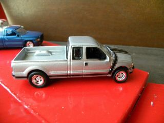 2000 Ford F - 250 Supercab Pick - Up 2002 Johnny Lightning Muscle Trucks 1:64