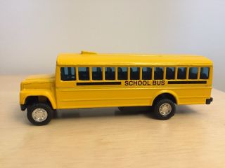 Classic American Yellow Bus 1/64 Scale Die Cast Pull Back Action 5” Toy Model 2
