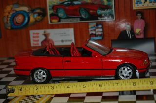 Maisto 1993 BMW 325i Red Convertible Please Read 1/18 Display No Box JN 2