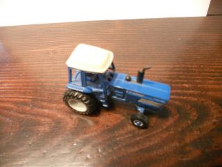 Ertl Farm Country Toy Ford Holland Tw - 35 2wd Blue Stripe Tractor 1/64 Scale