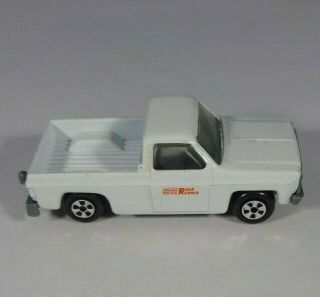 ERTL Hardee ' s Road Runner 90 Chevrolet Fleetside Pickup Diecast Toy Truck 1:64 2