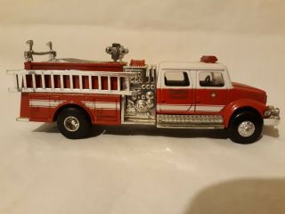Road Champs Boston Fire Department Fire Engine Truck Pumper 1/64