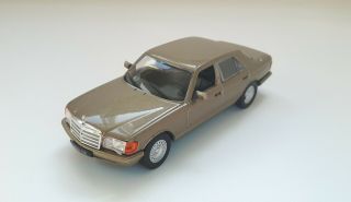 1:43 Mercedes - Benz 500 Se (w126) S Class Sedan 1979 - 1985 Ixo/altaya