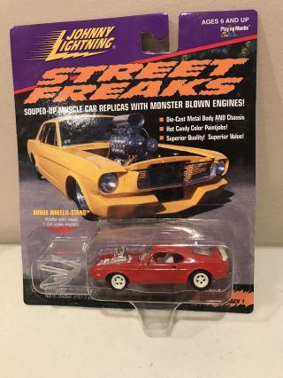 Johnny Lightning Street Freaks 1973 Ford Mustang Mach 1 Red W/wheelie Stand