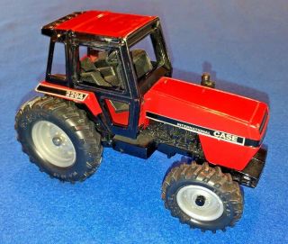Big Farm Ertl Case International 2294 Farm Tractor 1:32 Red 1993 2