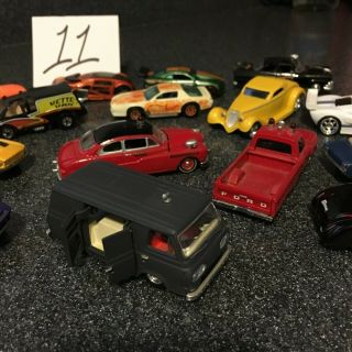 15 mixed cars,  Hot Wheels,  Jada & other,  Camaro,  GT40,  Mustang and more 2