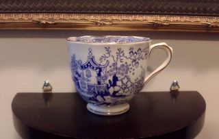 Royal Albert Crown Bone China Blue Willow / Mikado Tea Cup England Teacup