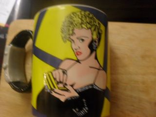 DICK TRACY Movie Tie - In Coffee Mug.  1990.  Warren Beatty & Madonna 2