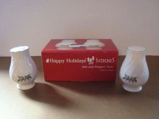 Nikko Happy Holidays Salt & Pepper Set
