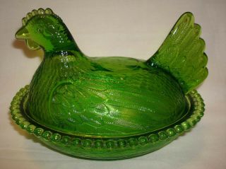 Vintage Indiana Bright Emerald Green Glass Hen on Nest Covered Animal Dish 2