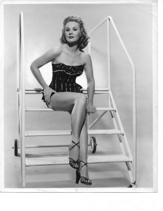 Virginia Mayo In Swimsuit And Heels 8 X 10 Portrait Photo