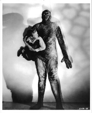 Invaders From Mars (1953) Green Outer Space Alien Carries Off Young Boy 8x10 2