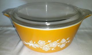 Vintage Pyrex 475 - B Gold Butterfly Casserole Dish With Lid 475 - C,  2.  5 Quart,  Usa