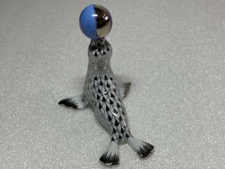 Herend Circus Sea Lion with Ball Platinum Fishnet Figurine 5543 3