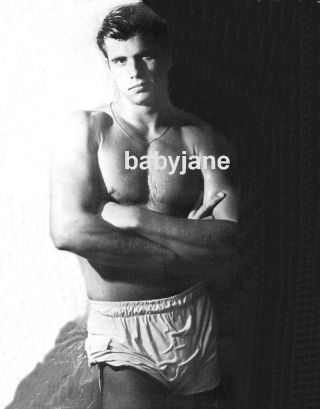 007 Lorenzo Lamas Sexy Young Barechested In Wet Shorts Photo
