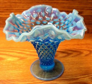 Rare Vtg Fenton Art Glass 5 " Blue Opalescent Hobnail Vase 3850 - Bo 1940 - 1955
