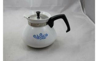 Vintage Corning Ware Blue Cornflower Coffee Tea Pot 6 Cup Fat Bottom 5 1/8 " Tall