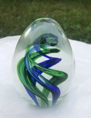 Vintage Hand Blown Art Glass BLUE/GREEN SWIRL PAPERWEIGHT EGG SHAPE 4 1/4” 3