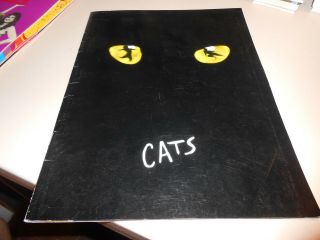 1981 Official Musical Program & Cast Brochure From The Musical " Cats "