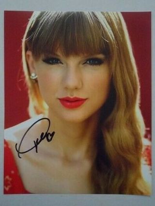 Taylor Swift 8x10 Signed Photo Autographed - " Daryl Walking Dead "