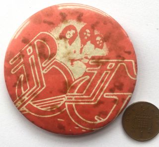 Bee Gees Old Og Vtg 1970`s Very Large Button Pin Badge 63mm Frying Pan