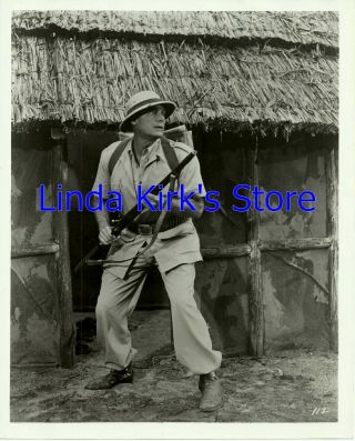 Jon Hall Promotional Photograph With Rifle " Ramar Of The Jungle " Tv 1953 - 1954