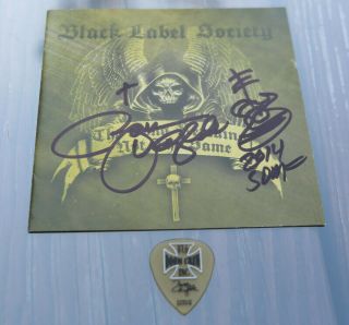 Black Label Society - Zakk Wylde Signed Cd Cover With Guitar Pick